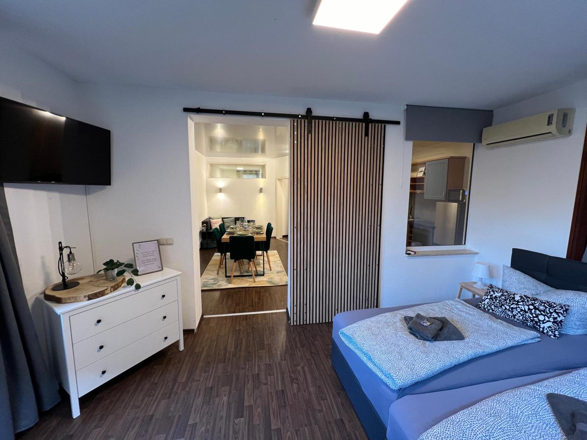 Apartment Humboldt 3 Schlafzimmer,Wifi, Netflix Parken, Terrasse, Klimatisiert, Naehe Zentrum Γιένα Εξωτερικό φωτογραφία